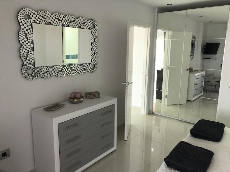 Apartamento Con Impresionantes Vistas Y Piscina Costa Adeje  Luaran gambar