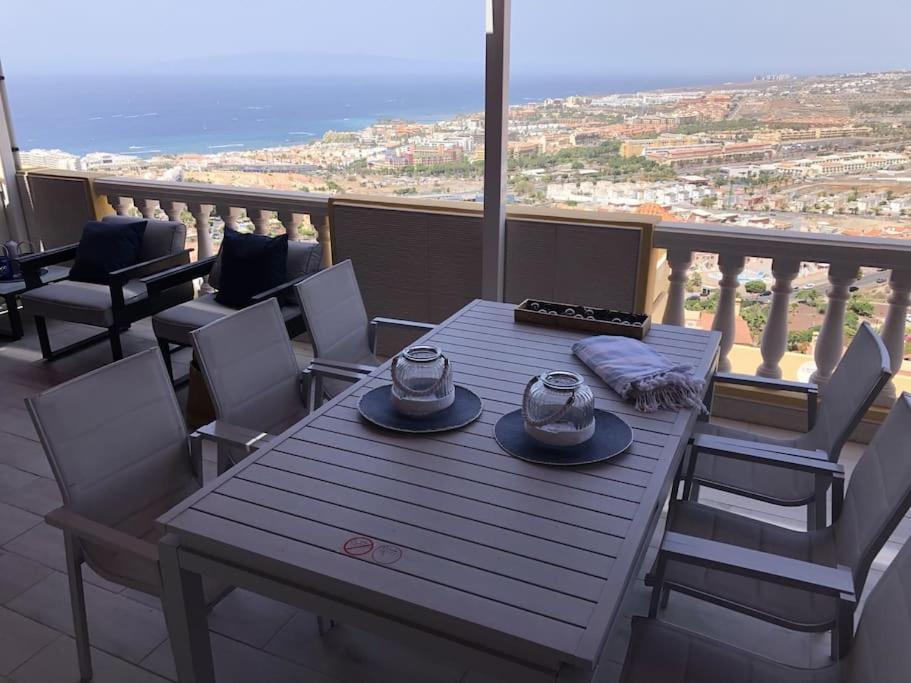 Apartamento Con Impresionantes Vistas Y Piscina Costa Adeje  Luaran gambar