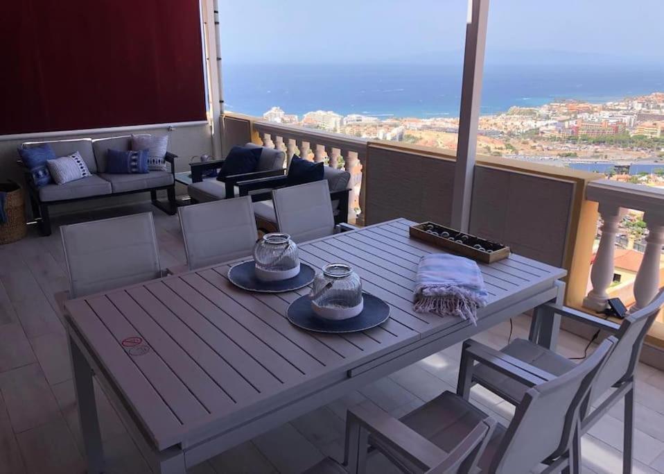 Apartamento Con Impresionantes Vistas Y Piscina Costa Adeje  Luaran gambar